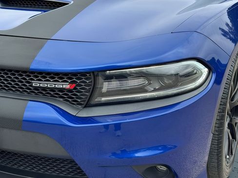 Used 2019 Dodge Charger R/T w/ Blacktop Package RWD image 13