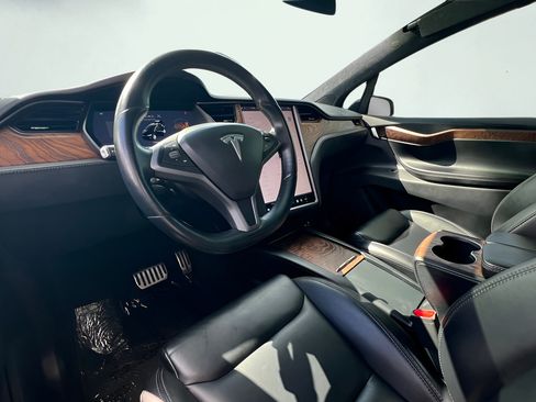 Used 2020 Tesla Model X Long Range AWD/4WD image 12