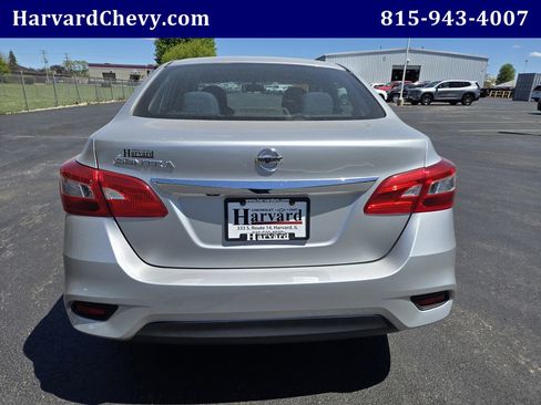 Used 2019 Nissan Sentra S FWD image 5