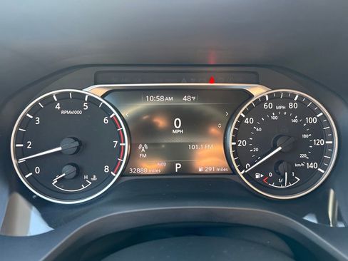 Used 2021 Nissan Rogue SV image 18