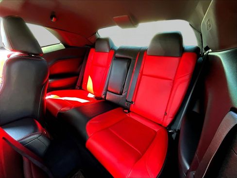 Used 2019 Dodge Challenger R/T Scat Pack RWD image 20
