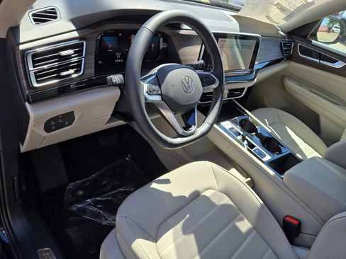 New 2026 Volkswagen Atlas SEL image 11