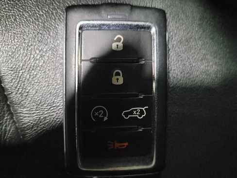 Used 2022 Jeep Grand Cherokee Limited AWD/4WD image 32