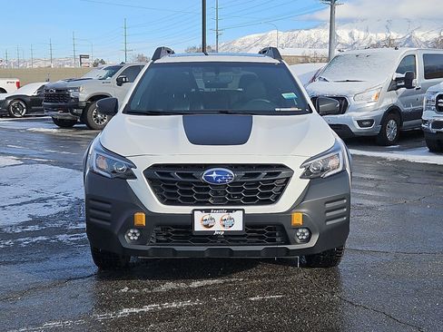 Used 2022 Subaru Outback Wilderness w/ Wilderness Package image 12