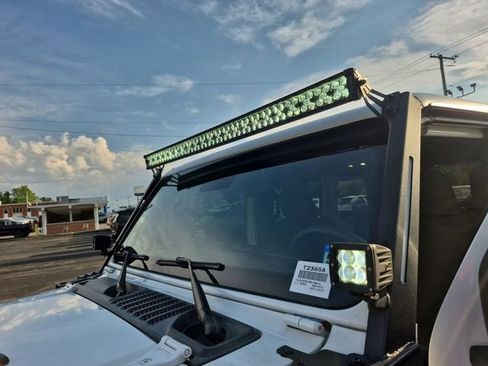 Used 2024 Jeep Wrangler Unlimited Sport AWD/4WD image 26