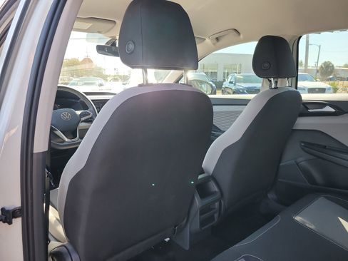 Used 2023 Volkswagen Taos S image 13