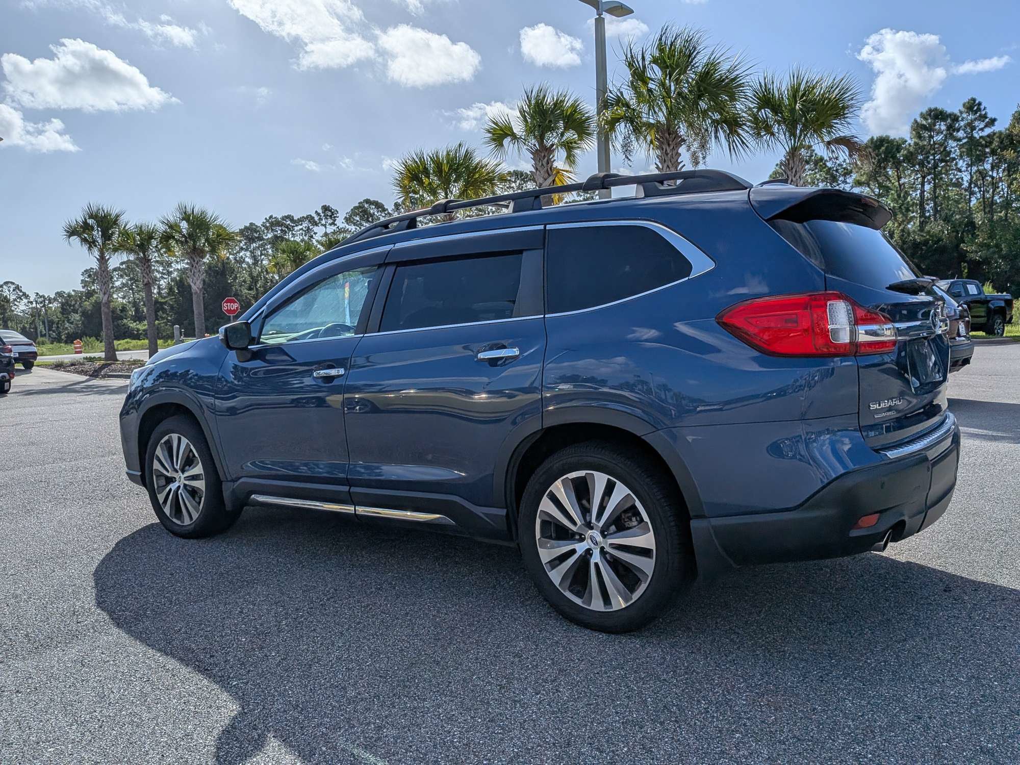Used 2022 Subaru Ascent Touring AWD/4WD image 6