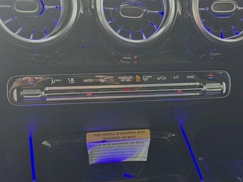 Used 2026 Mercedes-Benz GLB 250 image 15