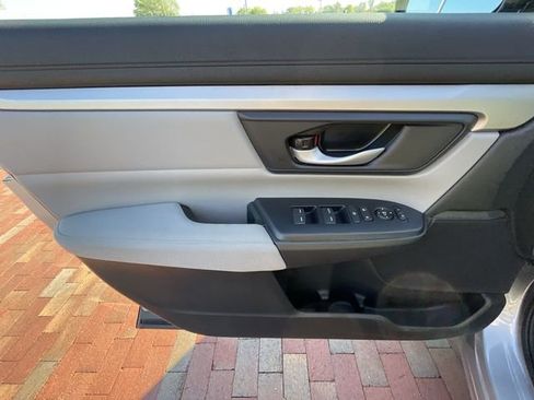 Certified 2022 Honda CR-V LX image 10