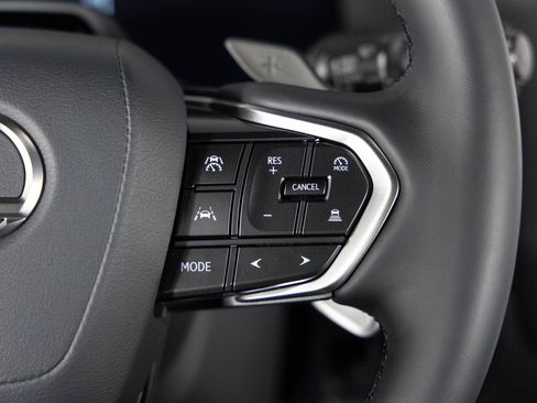 Used 2025 Lexus GX 550 image 32