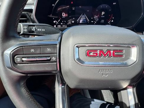 Used 2024 GMC Canyon AT4 w/ Canyon Safety Plus Package AWD/4WD image 19