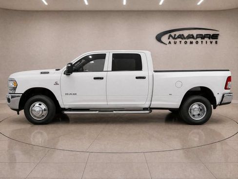 Used 2024 RAM 3500 Big Horn AWD/4WD image 4