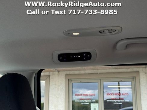 Used 2023 Chrysler Voyager LX FWD image 40