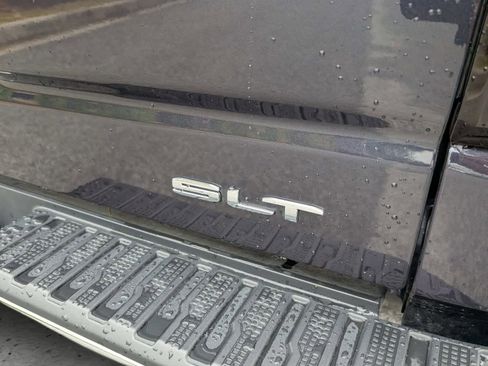 Certified 2022 GMC Sierra 1500 SLT w/ SLT Convenience Package image 9