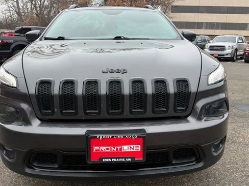 Used 2017 Jeep Cherokee Limited image 14