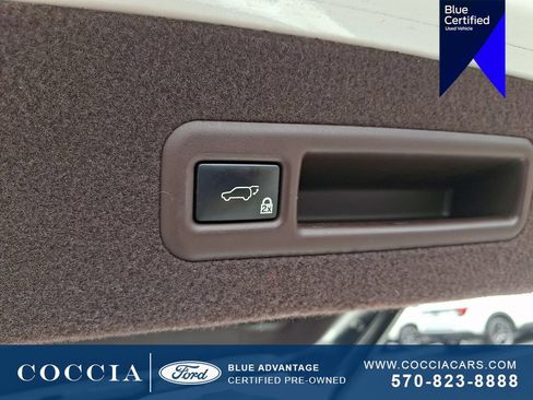 Used 2018 Lexus RX 450hL Premium w/ Premium Package AWD/4WD image 30