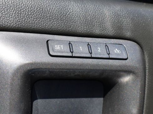 Used 2017 GMC Sierra 2500 Denali w/ Duramax Plus Package AWD/4WD image 5