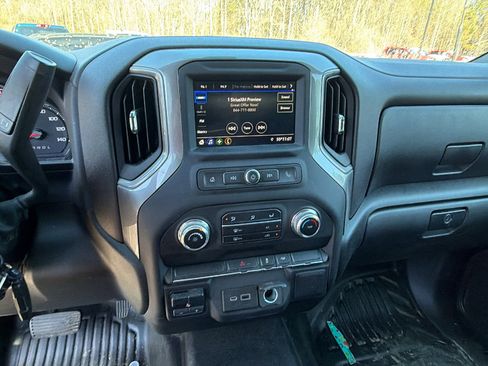 Used 2023 GMC Sierra 3500 Pro w/ Convenience Package image 29