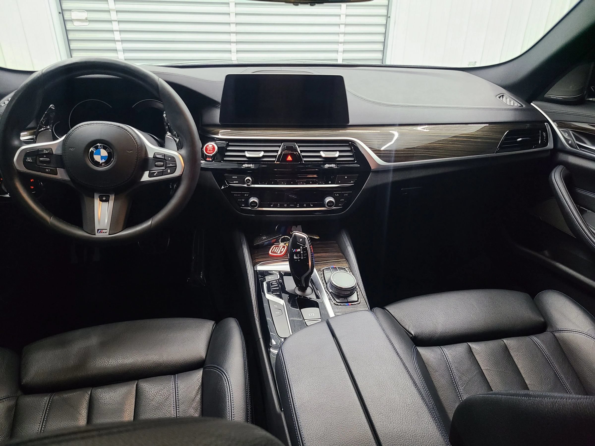 Used 2018 BMW 540i xDrive AWD/4WD image 2