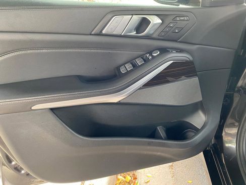 Used 2020 BMW X7 xDrive40i w/ Premium Package AWD/4WD image 25