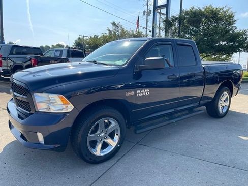 Used 2018 RAM 1500 Express AWD/4WD image 2
