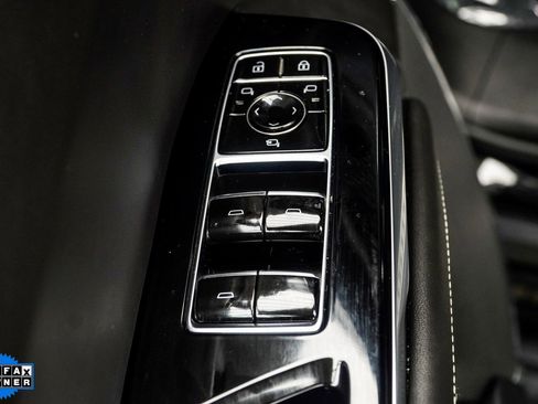 Used 2025 Cadillac Escalade V w/ LPO, ONYX Package AWD/4WD image 40
