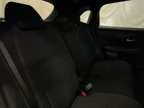 Certified 2025 Honda HR-V Sport image 25