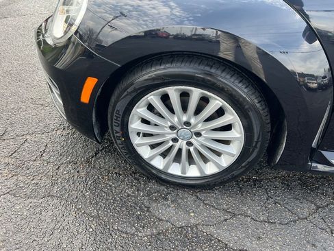 Used 2019 Volkswagen Beetle 2.0T SE image 27