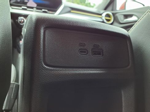Used 2024 Chevrolet Trax LT w/ Driver Confidence Package FWD image 21