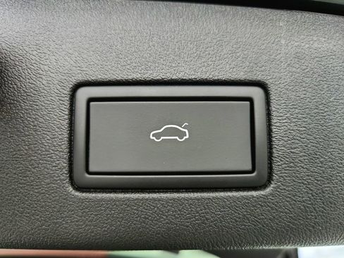 Used 2024 Volkswagen ID.4 Pro S AWD/4WD image 33