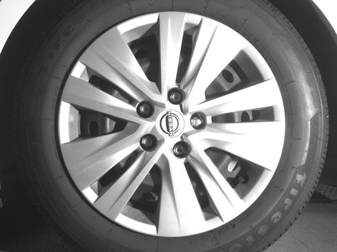 Used 2025 Nissan Sentra S FWD image 14