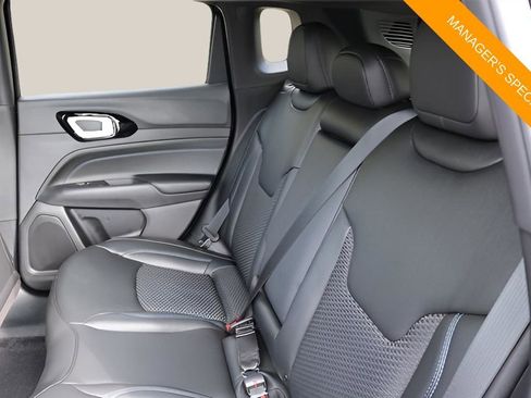 New 2026 Jeep Compass Latitude AWD/4WD image 15