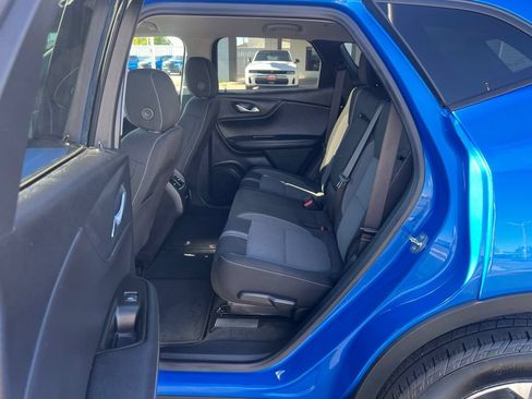 Used 2025 Chevrolet Blazer LT FWD image 33