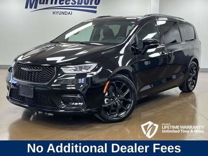 Used 2025 Chrysler Pacifica Limited