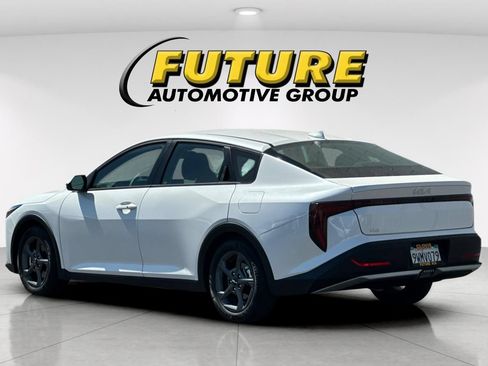Used 2025 Kia K4 FWD image 6