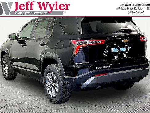 New 2026 Chevrolet Equinox LT w/ Convenience Package II FWD image 28
