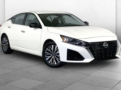 Used 2025 Nissan Altima 2.5 SV