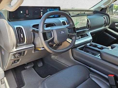 New 2027 Ford Expedition Max Platinum w/ Driver's Package AWD/4WD image 3
