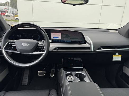 New 2026 Cadillac Vistiq Sport image 21