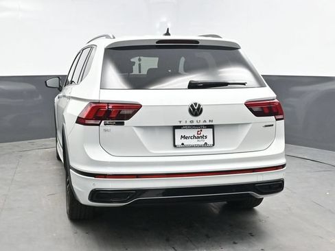 Used 2022 Volkswagen Tiguan SE R-Line AWD/4WD image 5