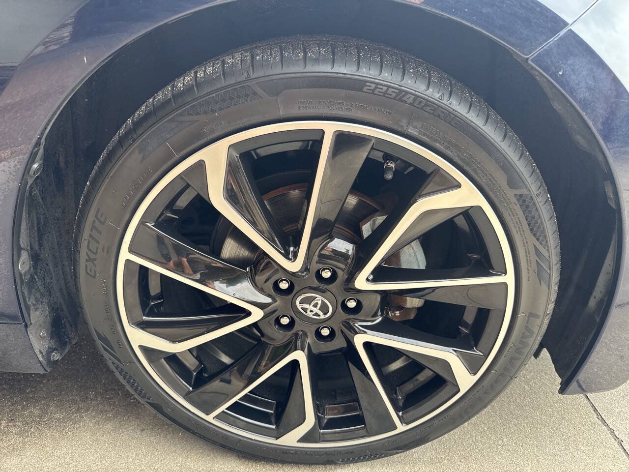 Used 2020 Toyota Corolla LE FWD image 27