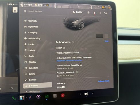 Used 2023 Tesla Model Y AWD image 18
