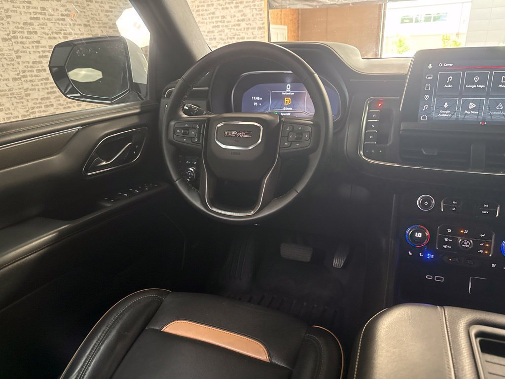 Used 2023 GMC Yukon AT4 w/ Technology Package AWD/4WD image 19