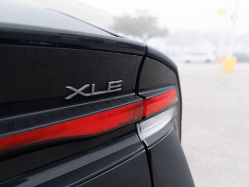 Certified 2024 Toyota Prius XLE image 14