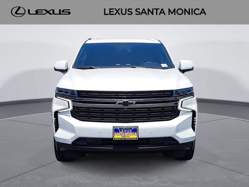 Used 2022 Chevrolet Tahoe RST w/ Luxury Package AWD/4WD image 2