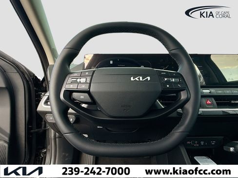 New 2025 Kia K4 EX image 35