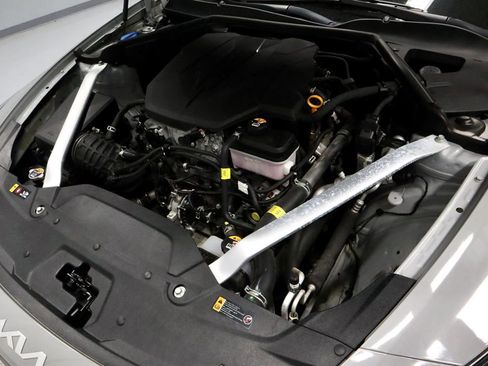 Used 2022 Kia Stinger GT-Line AWD/4WD image 19