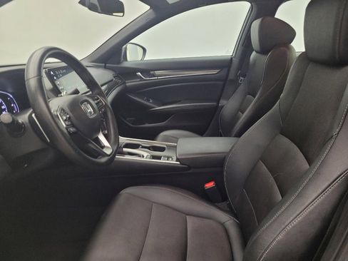 Used 2019 Honda Accord Sport image 17