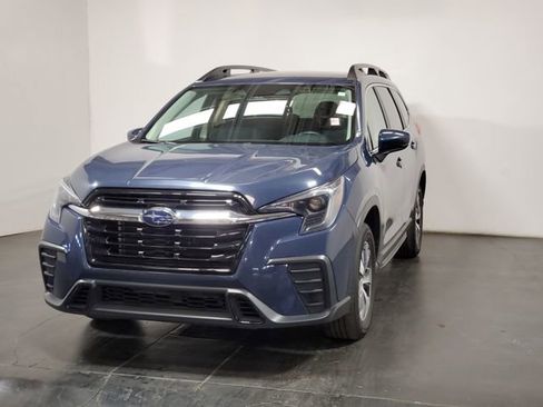 Used 2025 Subaru Ascent Premium image 4