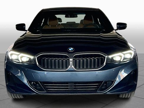 Certified 2025 BMW 330i Sedan image 4